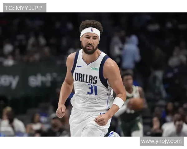 雄鹿主场大胜独行侠,保持不败势头 雄鹿主场大胜独行侠,保持不败势头