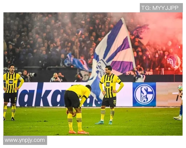 沙尔克04遭遇主场失利,积分榜垫底堪忧