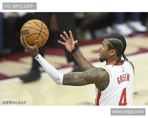 老鹰主帅赞扬后卫表现出色,球队阵容越发均衡 老鹰主帅赞扬后卫表现出色,球队阵容越发均衡