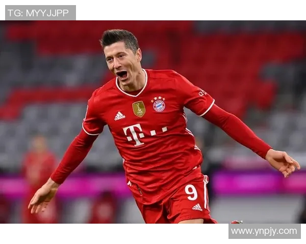 莱万背叛旧主拜仁球迷怒斥其忘恩负义情感激烈 莱万背叛旧主拜仁球迷怒斥其忘恩负义情感激烈